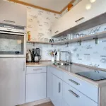 - Haus H, App 0h0304 דירה *