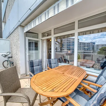 Apartamento - Haus H, App 0h0304 *